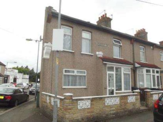 3 Bedroom End of Ter...